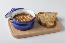 Goulash soup with garlic dip